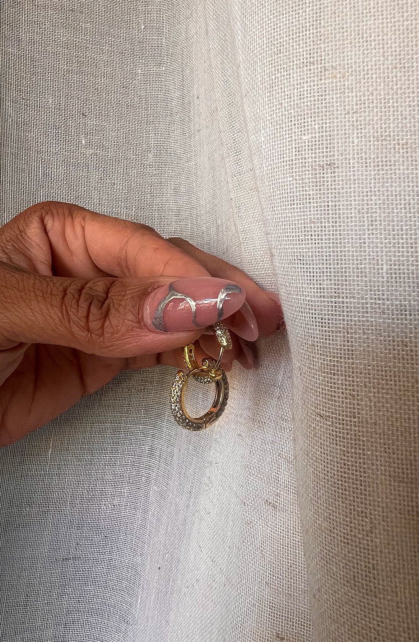 Amaara Huggie Hoop