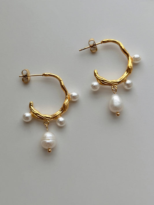 Daphne Earring