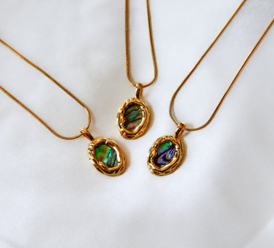 Lyra Necklace